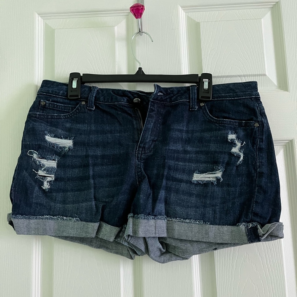 Jennifer Lopez mid rise jean shorts